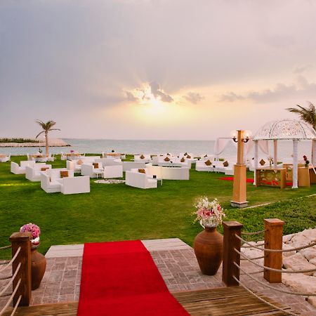 Sofitel Bahrain Zallaq Thalassa Sea & Spa Manama Zewnętrze zdjęcie The beach at the Ritz-Carlton, Laguna Beach
