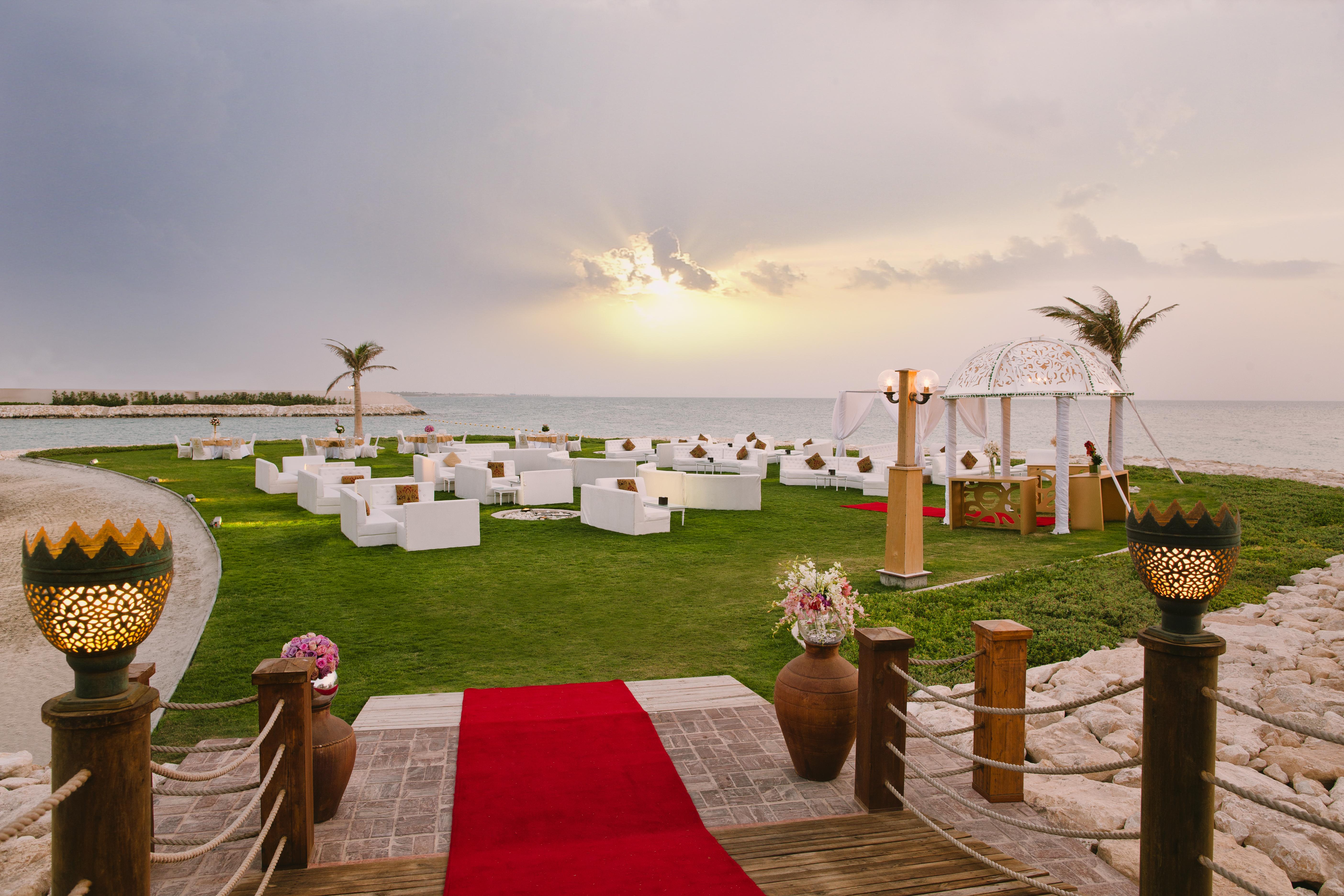 Sofitel Bahrain Zallaq Thalassa Sea & Spa Manama Zewnętrze zdjęcie The beach at the Ritz-Carlton, Laguna Beach