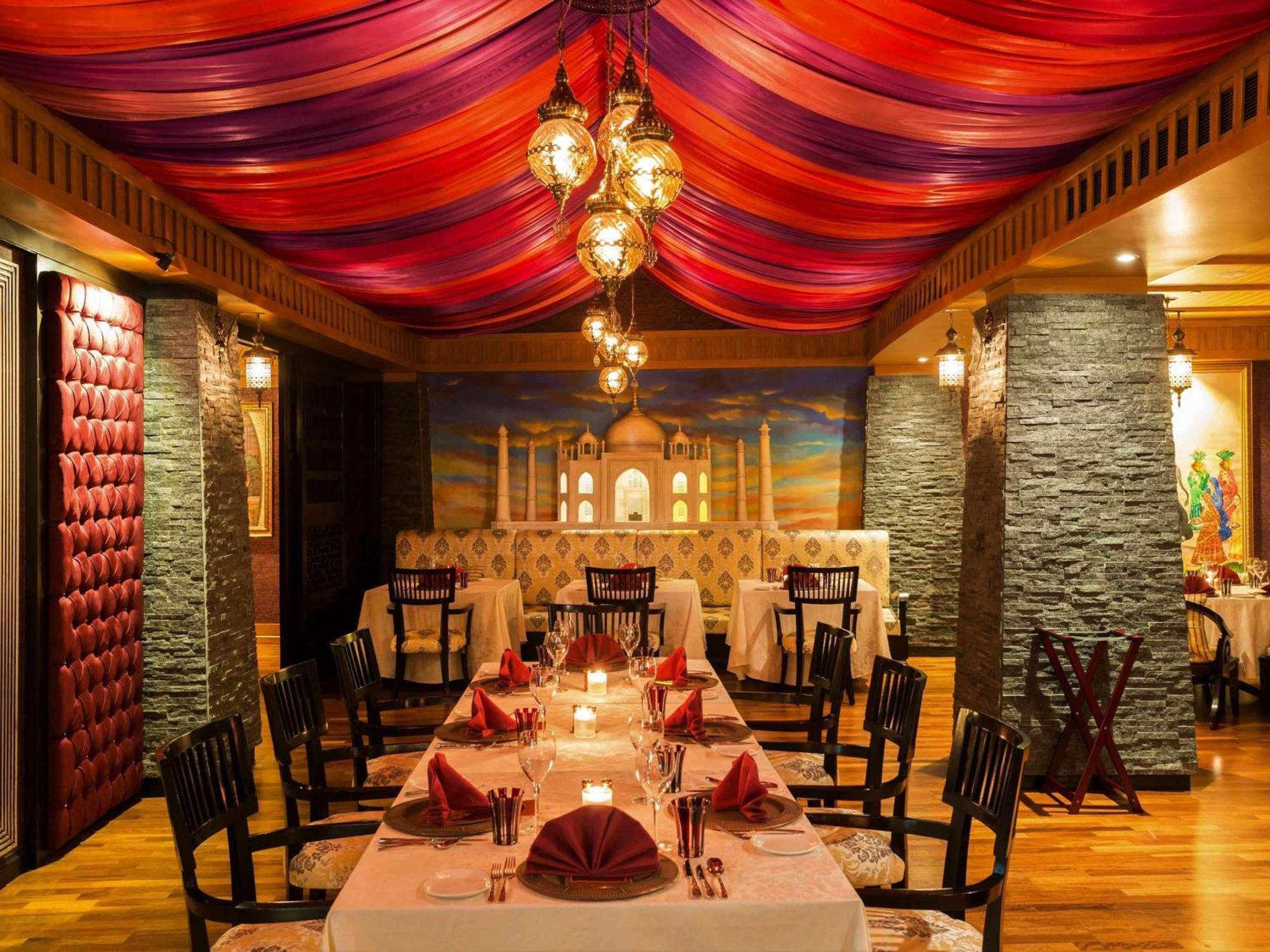 Sofitel Bahrain Zallaq Thalassa Sea & Spa Manama Zewnętrze zdjęcie The Taj Mahal Restaurant