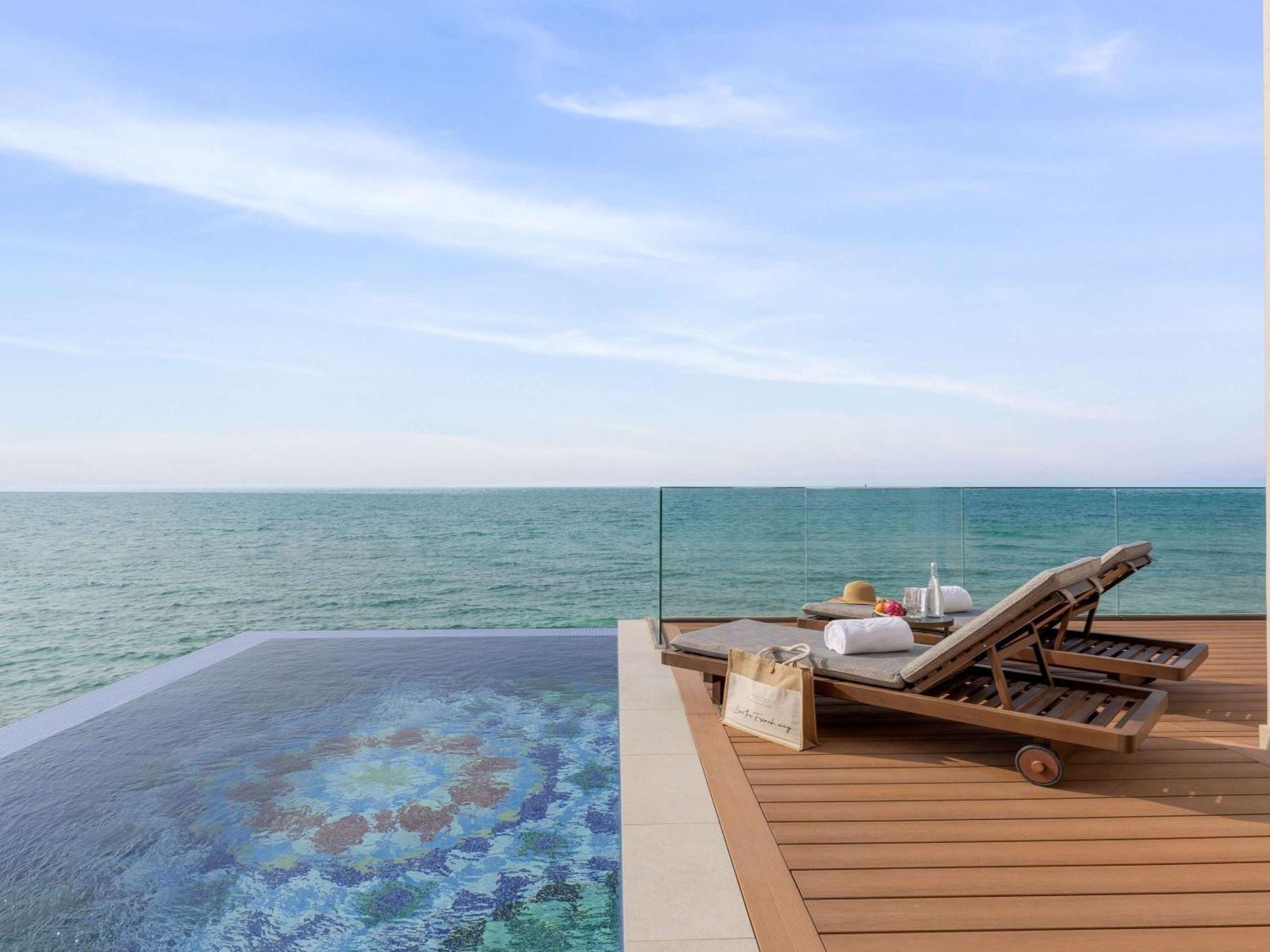 Sofitel Bahrain Zallaq Thalassa Sea & Spa Manama Zewnętrze zdjęcie View from the pool